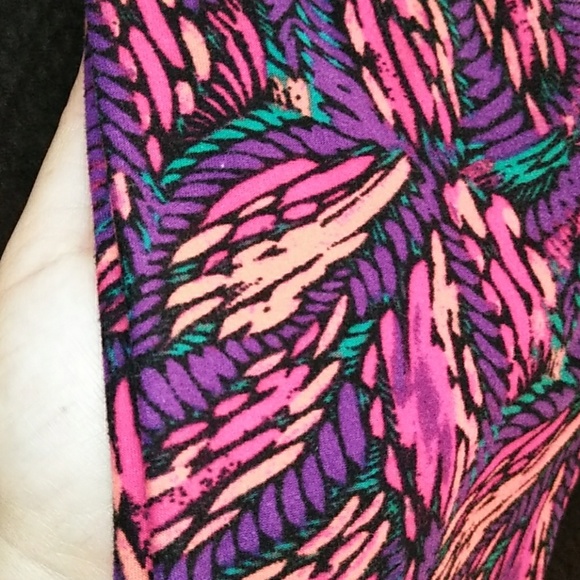Purple/patterned leggings L/XL - Picture 2 of 3